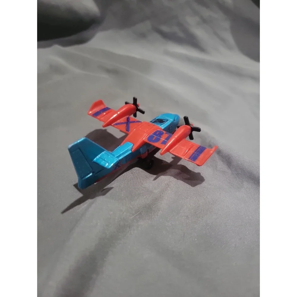 Matchbox 2009 Mattel SB-87 Model Plane Blaze Buster airplane diecast plastic
